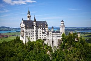 neuschwanstein-castle-germany-disney-40735-large